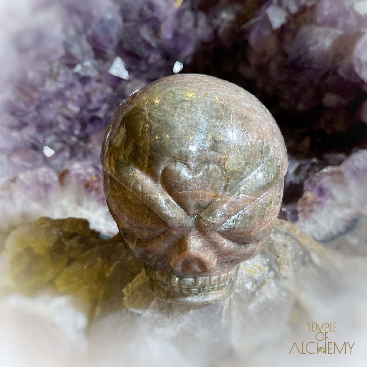 Cat's Eye Green Apatite x Orange Calcite