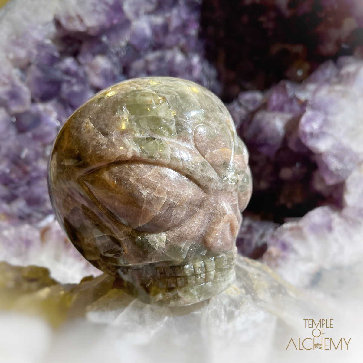 Cat's Eye Green Apatite x Orange Calcite